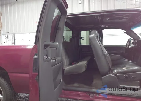 2004 Chevrolet Silverado 1500 Lt из США, поврежденный, VIN 2GCEK19T041178021